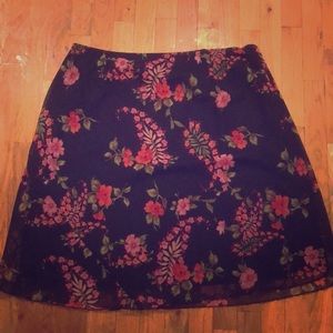Tabloid skirt (Las)